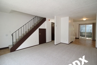NE PDX Townhome Living – Freshly Updated 2 Bed/1.5 Bath