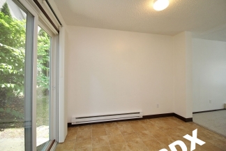NE PDX Townhome Living – Freshly Updated 2 Bed/1.5 Bath