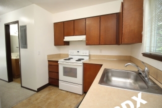 NE PDX Townhome Living – Freshly Updated 2 Bed/1.5 Bath