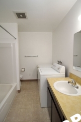 NE PDX Townhome Living – Freshly Updated 2 Bed/1.5 Bath