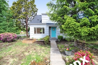 Beautifully Remodeled Roseway 4 Bedroom Bungalow