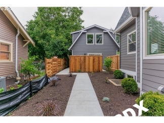 Completely Remodeled Portland Classic Home, Minutes to N Mississippi/Williams districts.