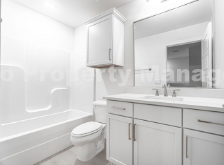 Beautiful townhome off of I St!