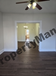 530 E 45th Street, Chicago, IL 60653