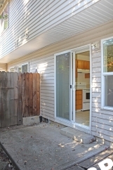 Conveniently Located 2 Bedroom Townhouse in SE Powellhurst/Gilbert