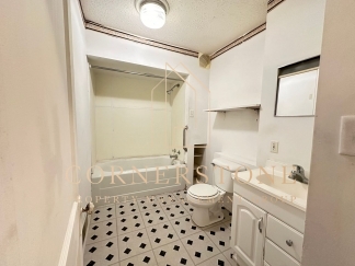 2 Bedroom Ranch W/ Garage $825
