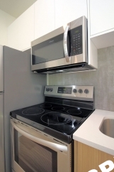 Top Floor Contemporary 1 Bedroom Apartment - SW Portland