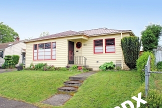 Woodlawn Wonder!  Fab Mid-Century Ranch close to NE Dekum Shopping, Dining