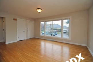 Woodlawn Wonder!  Fab Mid-Century Ranch close to NE Dekum Shopping, Dining