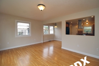 Woodlawn Wonder!  Fab Mid-Century Ranch close to NE Dekum Shopping, Dining