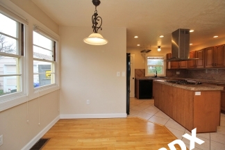Woodlawn Wonder!  Fab Mid-Century Ranch close to NE Dekum Shopping, Dining