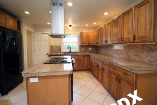 Woodlawn Wonder!  Fab Mid-Century Ranch close to NE Dekum Shopping, Dining
