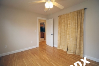 Woodlawn Wonder!  Fab Mid-Century Ranch close to NE Dekum Shopping, Dining