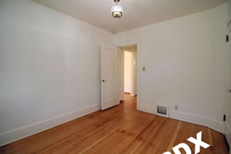 Adorable 2 Bedroom Bungalow In Popular Roseway Neighborhood