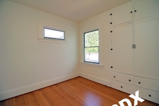 Adorable 2 Bedroom Bungalow In Popular Roseway Neighborhood