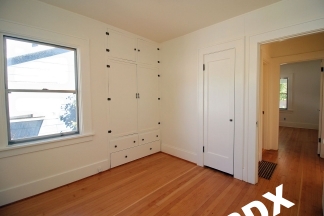Adorable 2 Bedroom Bungalow In Popular Roseway Neighborhood