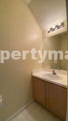 Charming 2-Bed with 2.5 Baths in Lake Worth