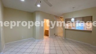 Charming 2-Bed with 2.5 Baths in Lake Worth