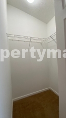 Charming 2-Bed with 2.5 Baths in Lake Worth
