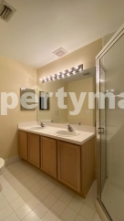Charming 2-Bed with 2.5 Baths in Lake Worth