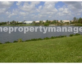 Charming 2-Bed with 2.5 Baths in Lake Worth