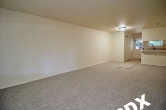 2 bed, 1.5 bath Mill Park charmer in super convenient location!