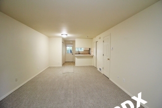 2 bed, 1.5 bath Mill Park charmer in super convenient location!
