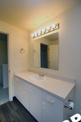 2 bed, 1.5 bath Mill Park charmer in super convenient location!