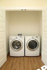 Historic Updated Home in Irvington 2 Bed 1 Ba Queen Anne Victorian