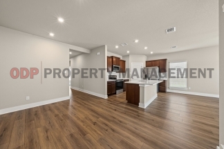 Modern Comfort Meets Style in Hartrick Ranch