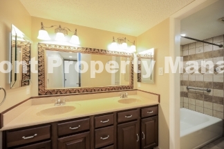 Charming 3-Bedroom Sanctuary on Frenchton Street – Spacious 2085 Sq Ft with 2 Full Baths in San Antonio!