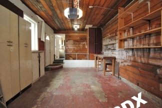 Spacious & Remodeled 2 Bed/1 Duplex Apartment with Mid-Century Flair