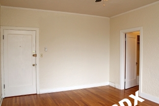 1 Bedroom Apt With Amazing Views in Historic West Hills Building