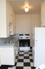 1 Bedroom Apt With Amazing Views in Historic West Hills Building