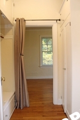 1 Bedroom Apt With Amazing Views in Historic West Hills Building