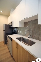 Ground Floor Contemporary 1 Bedroom Apartment - SW Portland