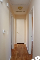 Beautifully Updated Milwaukie 2 Bedroom in Gorgeous 4-Plex
