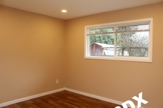 Beautifully Updated Milwaukie 2 Bedroom in Gorgeous 4-Plex