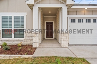 Spacious 4-Bedroom Home – Troy ISD!
