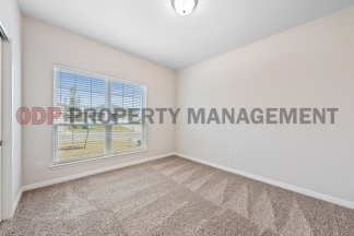 Spacious 4-Bedroom Home – Troy ISD!