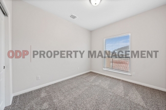 Spacious 4-Bedroom Home – Troy ISD!