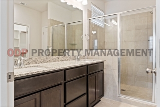 Spacious 4-Bedroom Home – Troy ISD!