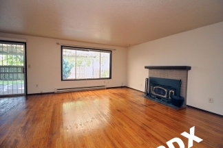 Cute and Ideal 3 Bedroom Ranch Style House on Corner Lot in NoPo