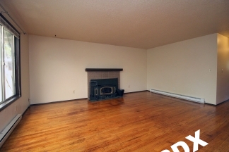Cute and Ideal 3 Bedroom Ranch Style House on Corner Lot in NoPo