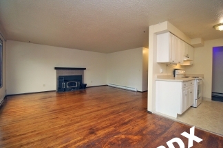 Cute and Ideal 3 Bedroom Ranch Style House on Corner Lot in NoPo