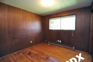 Cute and Ideal 3 Bedroom Ranch Style House on Corner Lot in NoPo