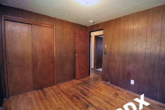 Cute and Ideal 3 Bedroom Ranch Style House on Corner Lot in NoPo