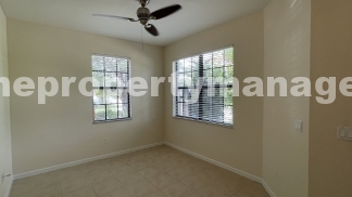 Charming 3-Bed Home with Spacious Living at 1717 SW Umbria St, Port Saint Lucie!