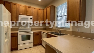 Charming 3-Bed Home with Spacious Living at 1717 SW Umbria St, Port Saint Lucie!