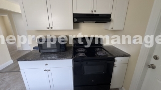 2-Bedroom in Riviera Beach – Perfect for Comfortable Living!